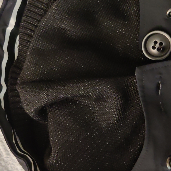 2Shirts Ago Chapter Nylon Women's Black Rain Jacket Size Sm - Picture 2 of 15